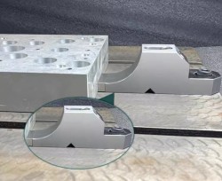 Docisk boczny GS014 -skośny- M8-M12 - łapa dociskowa_3.jpg